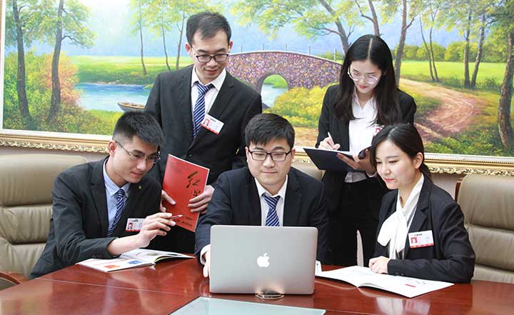 認(rèn)真商榷設(shè)計方案，為用戶提供更科學(xué)的投資方針