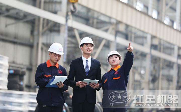 專業(yè)選型指導(dǎo)，每小時300噸鵝卵石移動制沙機(jī)等您來 
