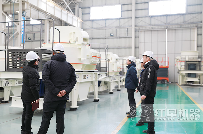 紅星廠家小型制砂機價格便宜，提供客戶到場參觀