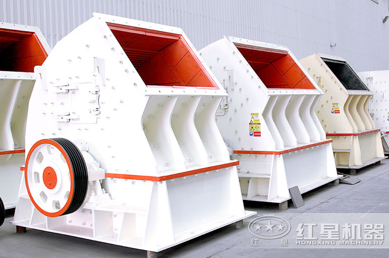 PCZ重錘碎石機圖片，時產(chǎn)100-3000噸