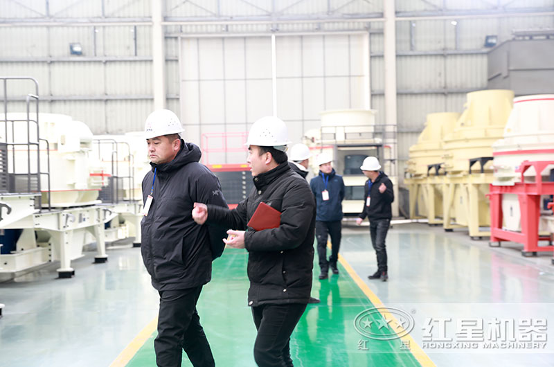 客戶到廠參觀，檢驗設(shè)備